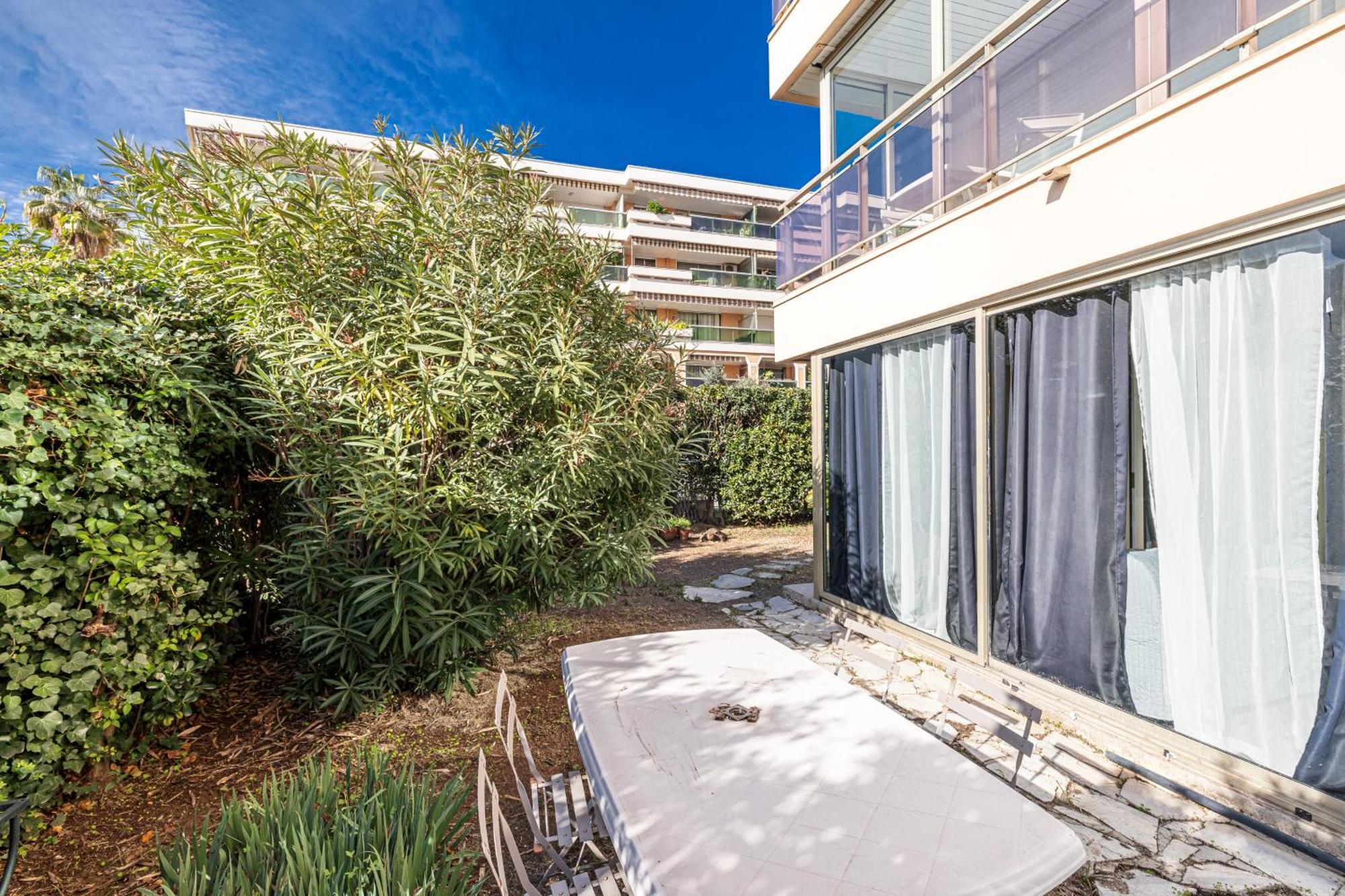 Le Globe Trotteur Apartman Saint-Laurent-du-Var Kültér fotó